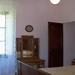Unis Villa Nocchi